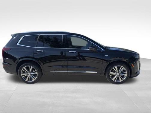 2023 Cadillac XT6 Premium Luxury FWD