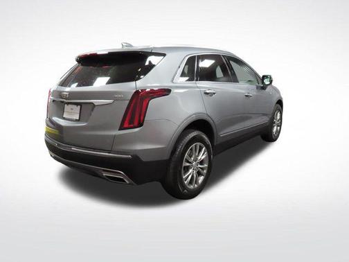 Argent Silver Metallic 2023 Cadillac XT5 Premium Luxury