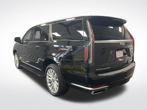 2024 Cadillac Escalade ESV Luxury