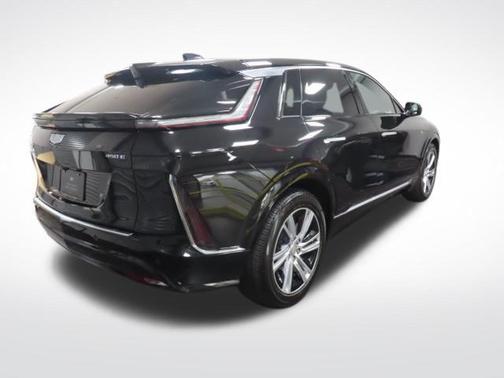 2024 Cadillac LYRIQ Tech