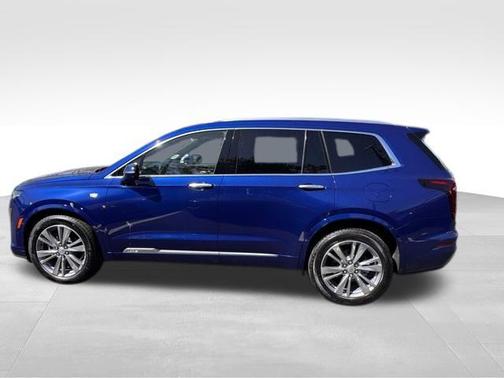 2025 Cadillac XT6 Premium Luxury FWD