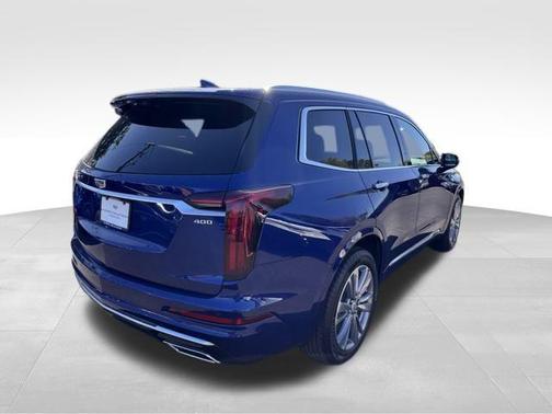 2025 Cadillac XT6 Premium Luxury FWD