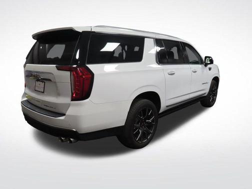 Summit White 2024 GMC Yukon XL Denali