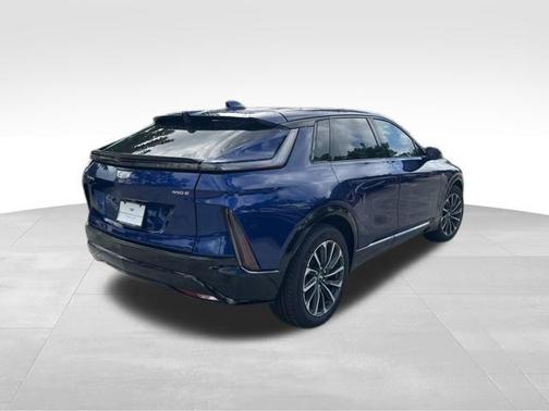 2025 Cadillac LYRIQ Sport