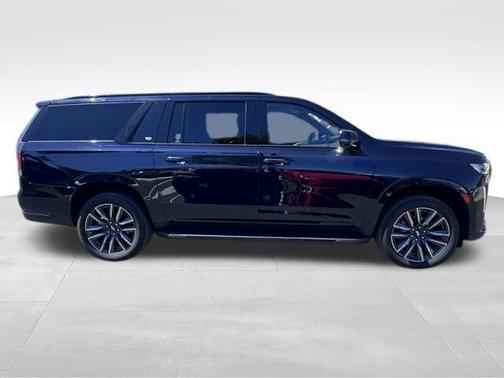 2022 Cadillac Escalade ESV Sport