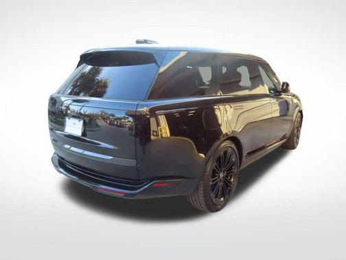 2025 Land Rover Range Rover P530 Autobiography