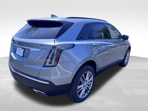 2025 Cadillac XT5 Sport