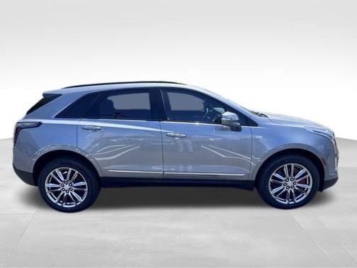2025 Cadillac XT5 Sport