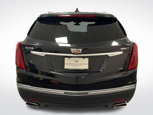 Stellar Black Metallic 2024 Cadillac XT5 Luxury