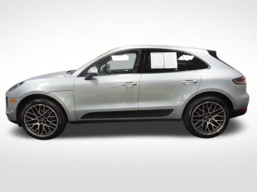 2020 Porsche Macan Base
