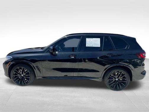 2021 BMW X5 M50i