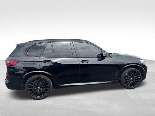 2021 BMW X5 M50i