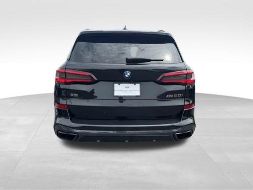 2021 BMW X5 M50i