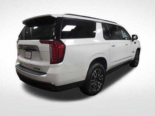 2023 GMC Yukon XL 4WD AT4