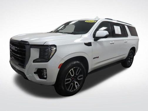 2023 GMC Yukon XL 4WD AT4