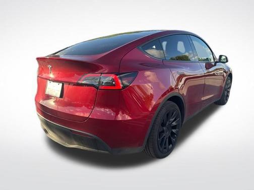 2024 Tesla Model Y Standard Range