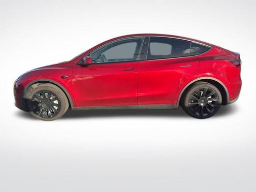 2024 Tesla Model Y Standard Range