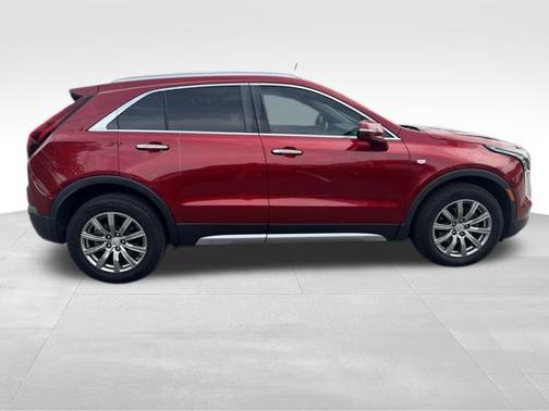 2021 Cadillac XT4 Premium Luxury