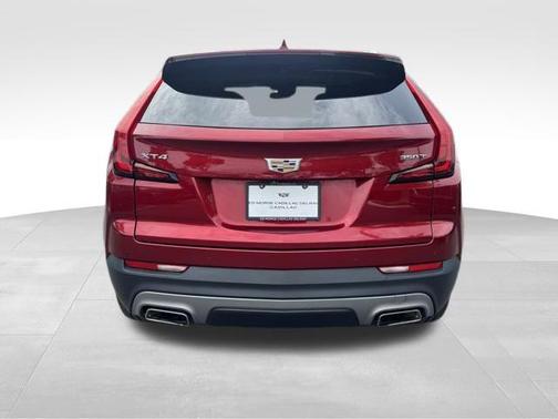 2021 Cadillac XT4 Premium Luxury