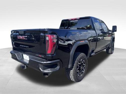 2024 GMC Sierra 2500 AT4
