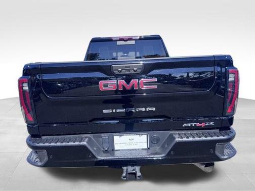 2024 GMC Sierra 2500 AT4