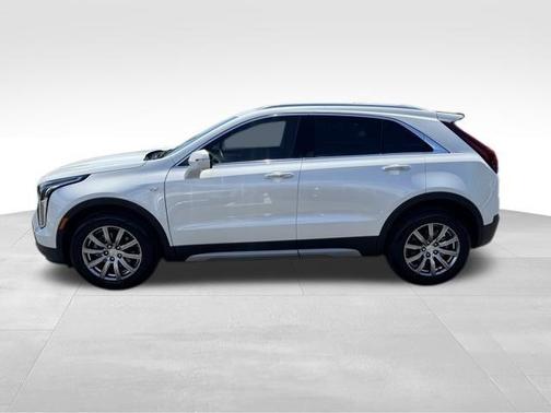 2022 Cadillac XT4 Premium Luxury