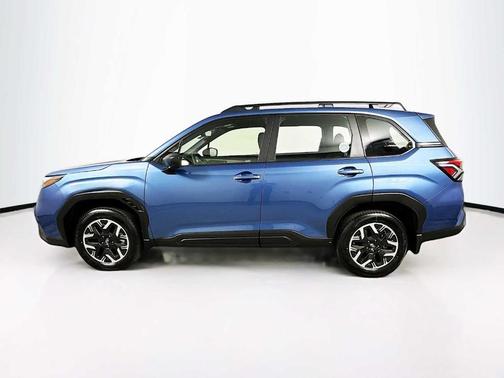 2025 Subaru Forester Base