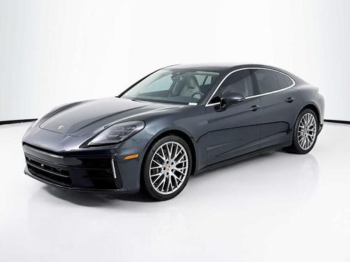 2025 Porsche Panamera Base