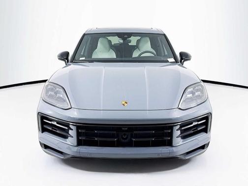 2025 Porsche Cayenne S