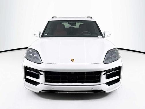 2026 Porsche Cayenne GTS