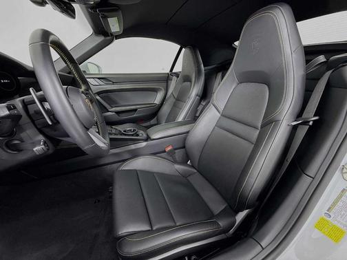 2022 Porsche 911 Carrera S