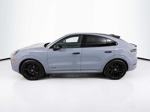 2025 Porsche Cayenne GTS