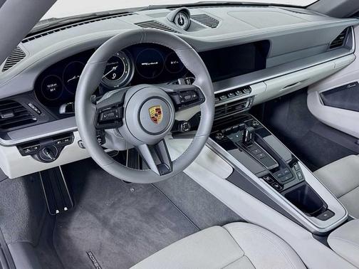 2021 Porsche 911 Turbo S