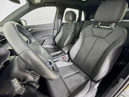 Chronos Gray Metallic 2023 Audi Q3 45 S line Premium