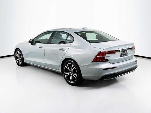 2025 Volvo S60 B5 Core
