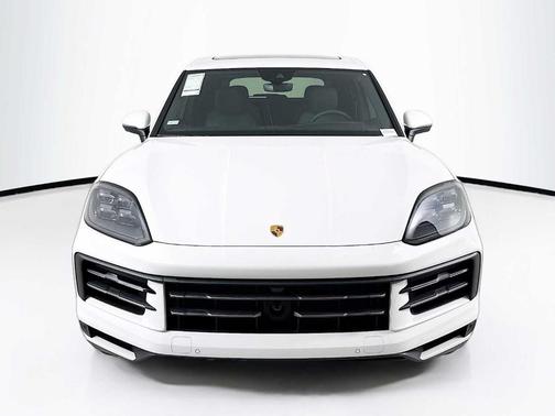 2025 Porsche Cayenne Base