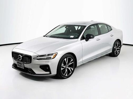 2025 Volvo S60 B5 Core