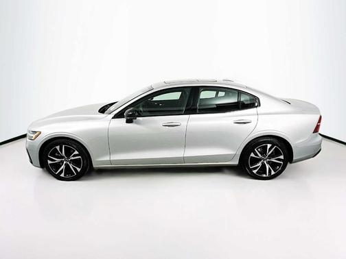 2025 Volvo S60 B5 Core
