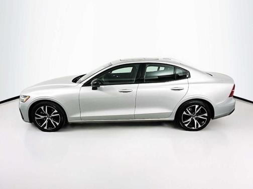 2025 Volvo S60 B5 Core