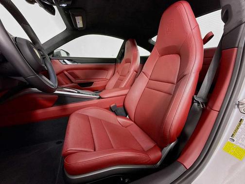 2020 Porsche 911 Carrera 4S