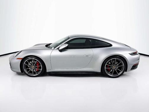 2020 Porsche 911 Carrera 4S