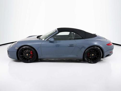 2017 Porsche 911 Carrera 4S
