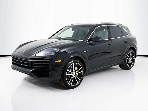2026 Porsche Cayenne AWD