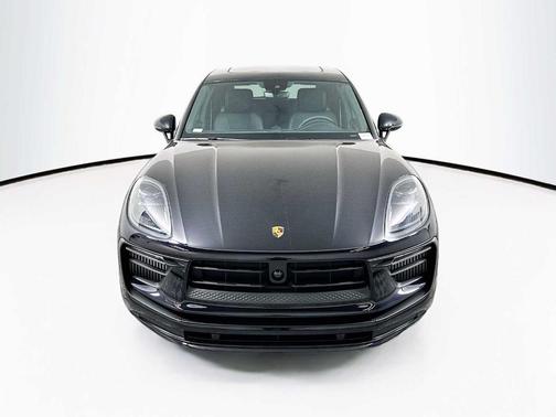 2025 Porsche Macan S