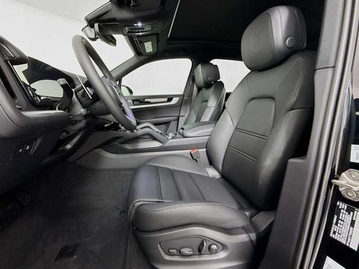 2026 Porsche Cayenne Base