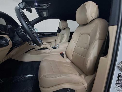2019 Porsche Cayenne Base