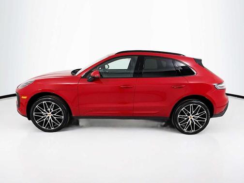 2026 Porsche Macan 