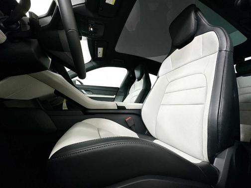 2025 Porsche Taycan 4S