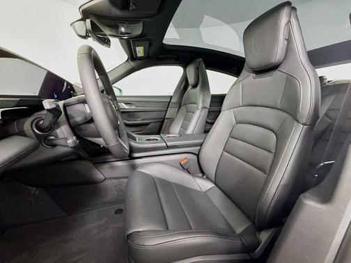 2025 Porsche Taycan 4