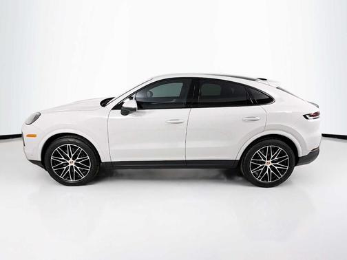 2025 Porsche Cayenne AWD